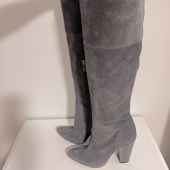 Vintage Calvin Klein suede boots - Picture 2 of 15